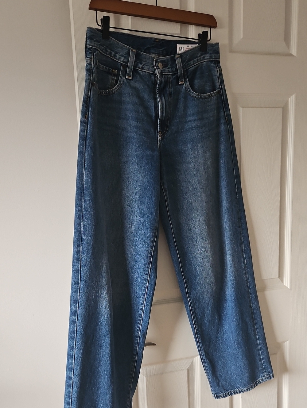 Hailey Bieber Extra Baggy GAP Jeans Collab